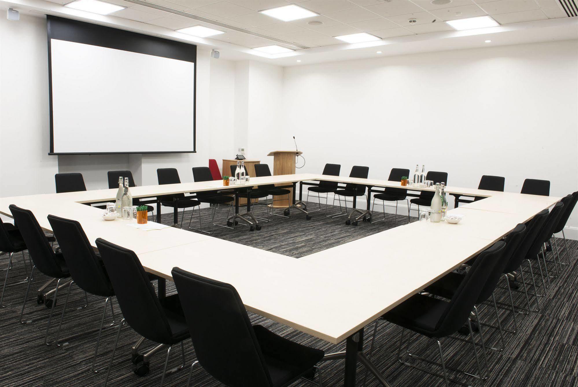 Conference Aston Hotel - Birmingham City Bagian luar foto